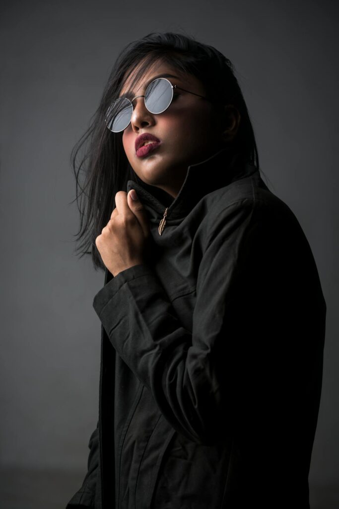 Horizon Glow Sunglasses - Image 3